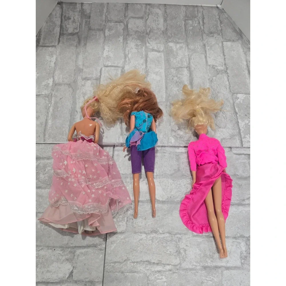 Barbie Vintage 1966 Doll Lot of‎ 3 Different Dolls Mattel Dressed, No shoes